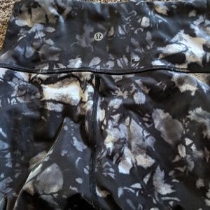 Lululemon leggings xs